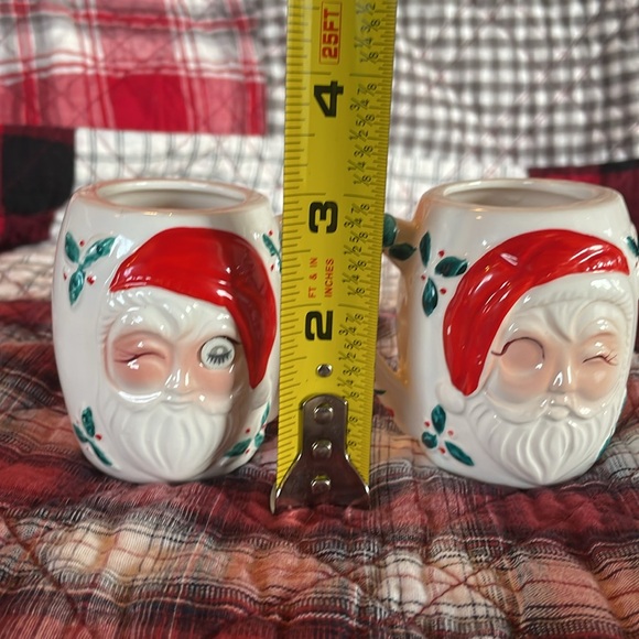 Vintage winking Santa mugs - set of 2 - Picture 7 of 10